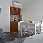 מלון דירות Korali 4*