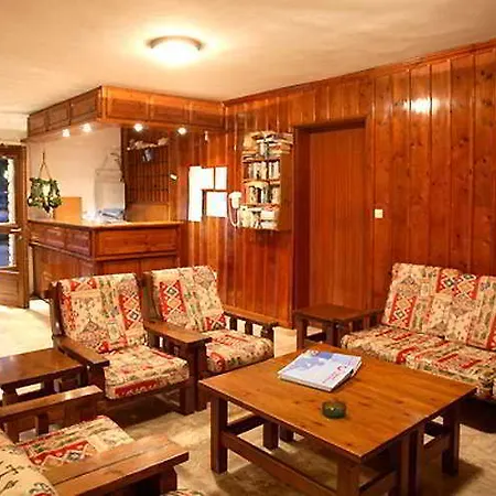 Aparthotel Korali Troulos